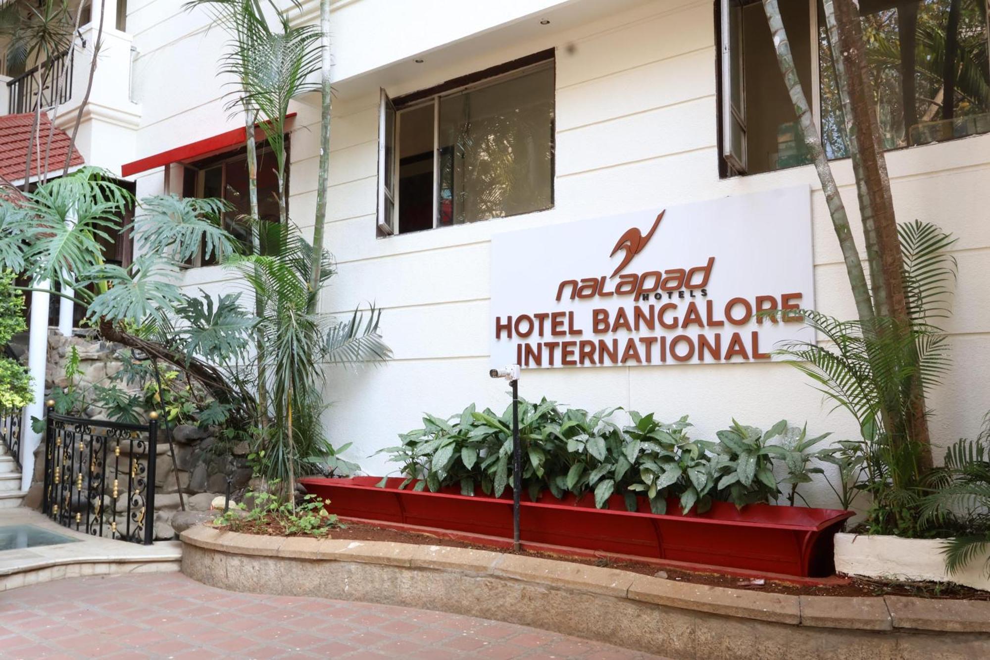 Nalapad'S Hotel Bangalore International Exterior foto