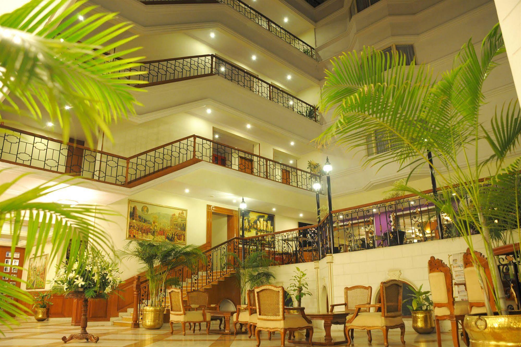 Nalapad'S Hotel Bangalore International Exterior foto